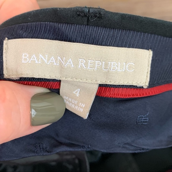 Banana Republic Hampton Sateen Black Cropped Pants - Picture 8 of 10